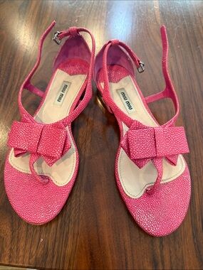 Miu Miu Hot Pink Bow Toe-Loop Slingback Sandals